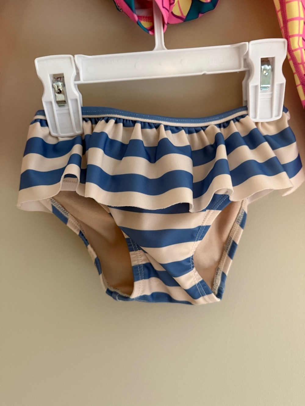 Tea Collection Pineapple Rashguard Swim Set - Picture 2 of 5